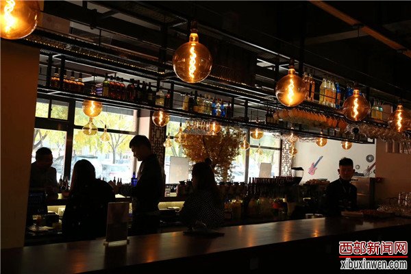 神木爽约咖啡酒吧